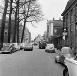 126100 Gezicht op de Van Asch van Wijckskade te Utrecht, na het instellen van eenrichtingsverkeer.